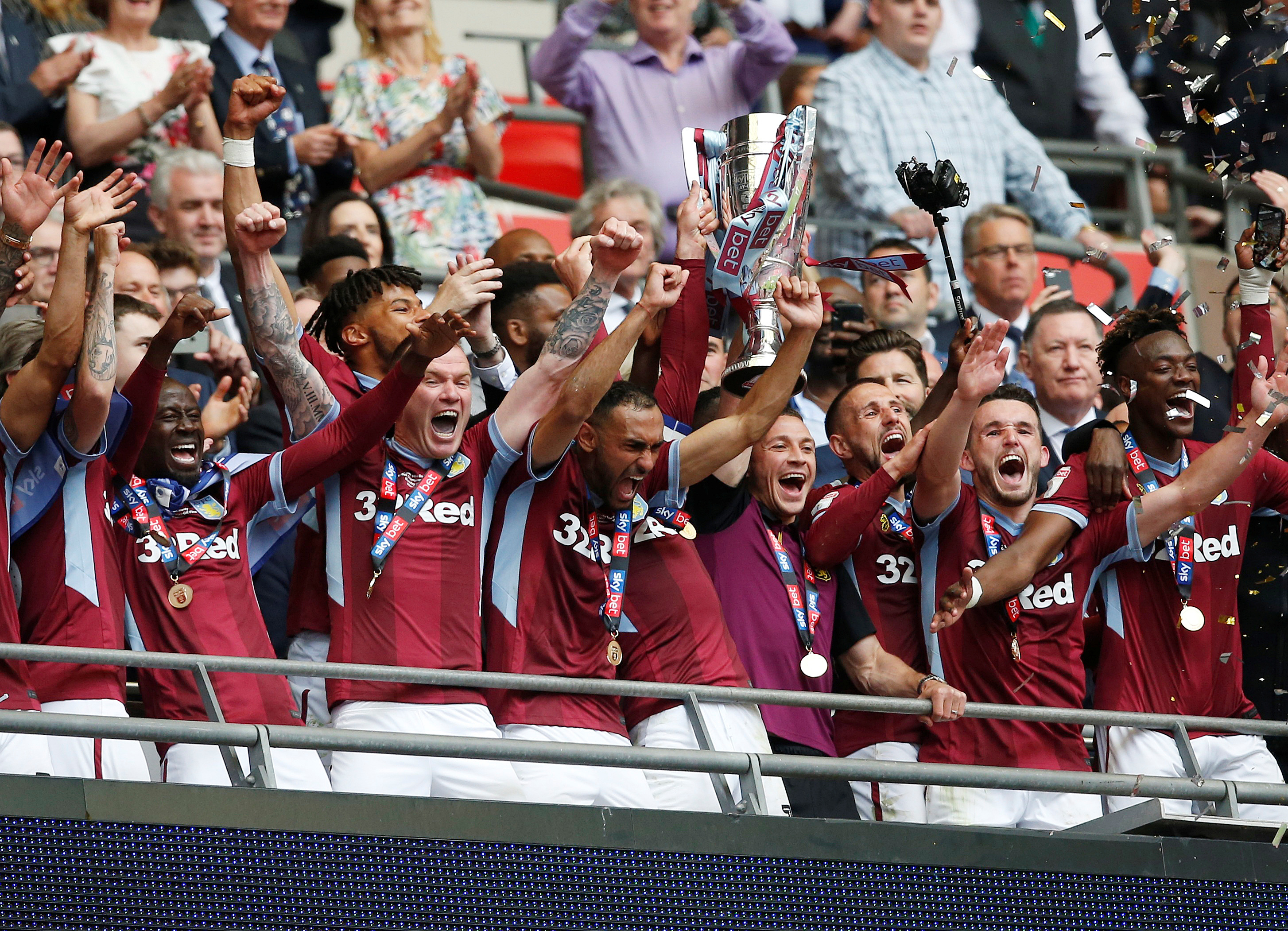 进行康复训 进行康复训